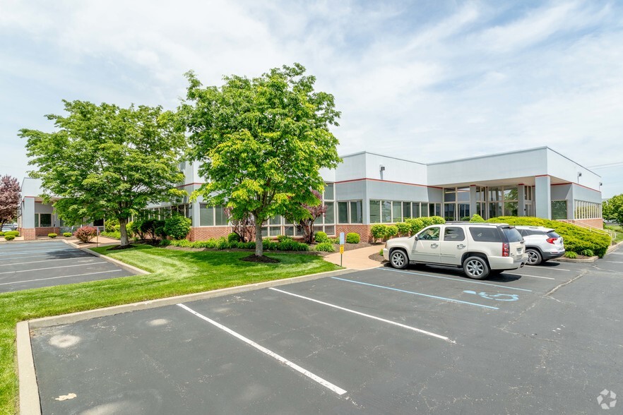 Primary Photo Of 714 Spirit 40 Park Dr, Chesterfield Medical For Sale