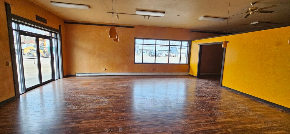 More Photos Of 102 Campbell Ln, Ridgway General Retail For Sale