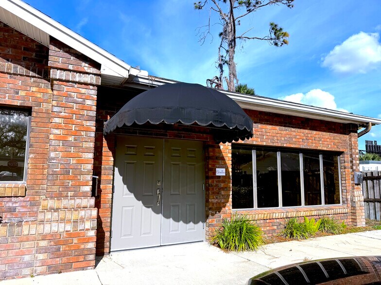 More Photos Of 125 W Pineview St, Altamonte Springs Medical For Sale