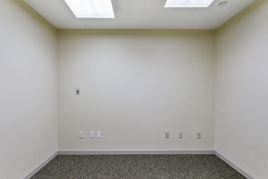 More Photos Of 1301 Grandview Ave, Pittsburgh Office For Sale