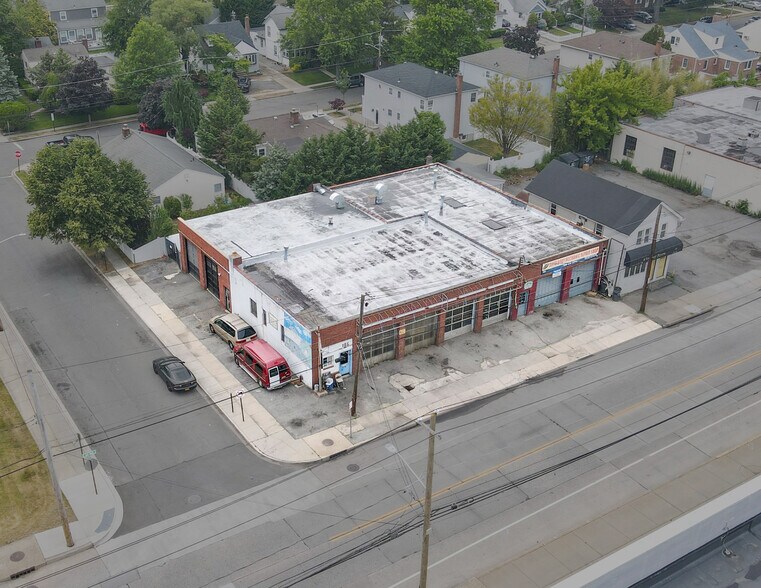 Primary Photo Of 152-156 S Long Beach Rd, Rockville Centre Auto Repair For Sale