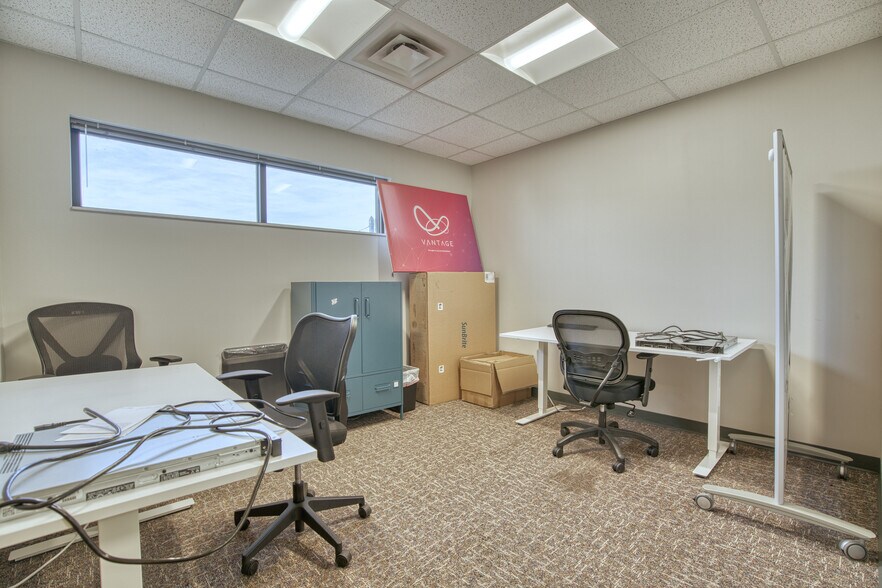 More Photos Of 1110 Boston Ave, Longmont Research And Development For Lease