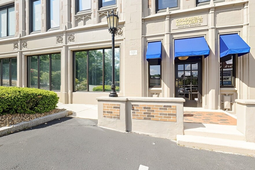 Primary Photo Of 6 Park Ave, Worcester Office For Lease