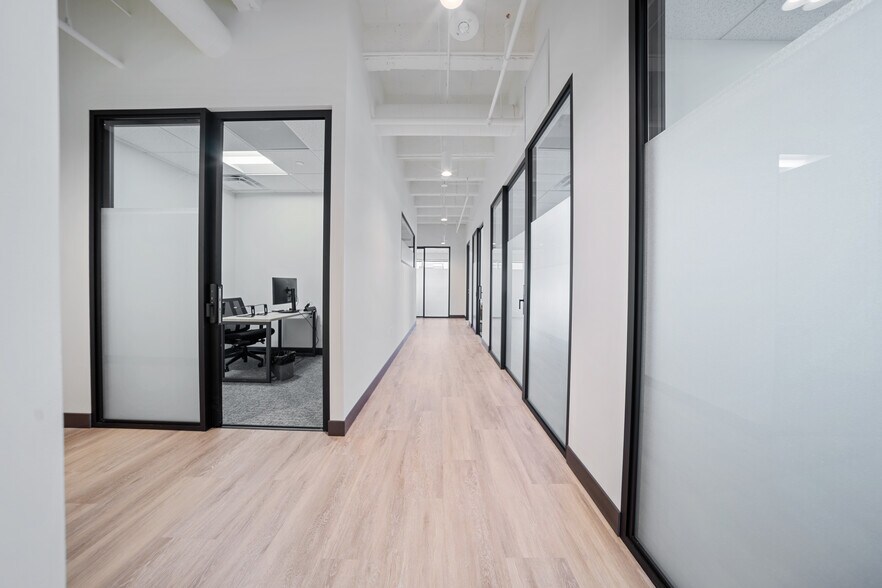 More Photos Of 3500 Oak Lawn Ave, Dallas Coworking Space