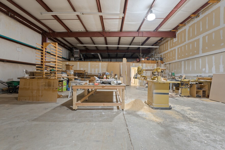 More Photos Of 11 Overlook Dr, Hamden Warehouse For Sale