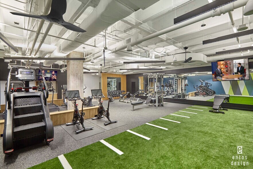 More Photos Of 4040 N Central Expy, Dallas Office For Lease