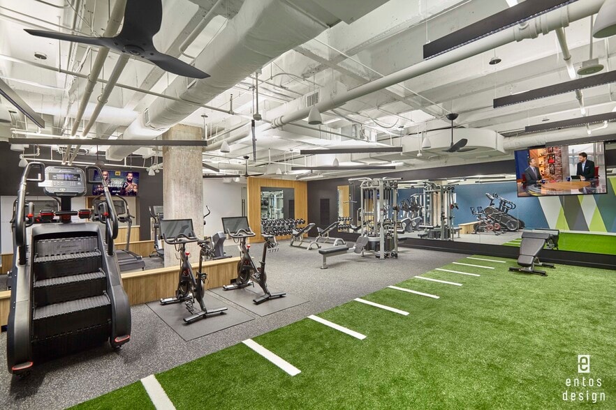 More Photos Of 4040 N Central Expy, Dallas Office For Lease