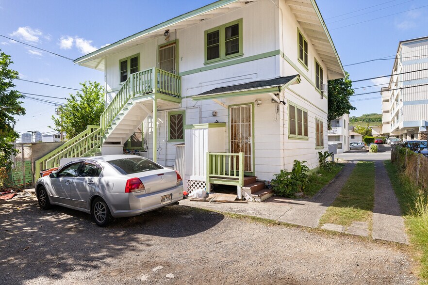 More Photos Of 1637 Kewalo St, Honolulu Apartments For Sale