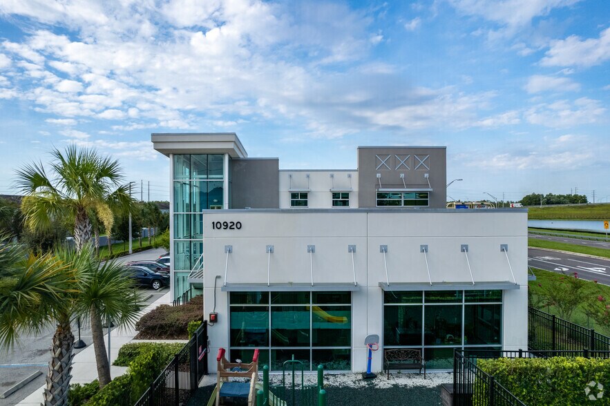 More Photos Of 10920 Moss Park Rd, Orlando Medical For Lease