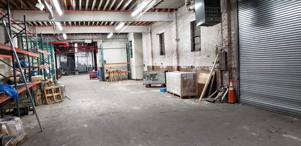 More Photos Of 429 E 164th St, Bronx Warehouse For Lease