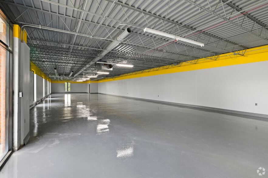 More Photos Of 2650-2680B Indian Ripple Rd, Beavercreek Unknown For Lease