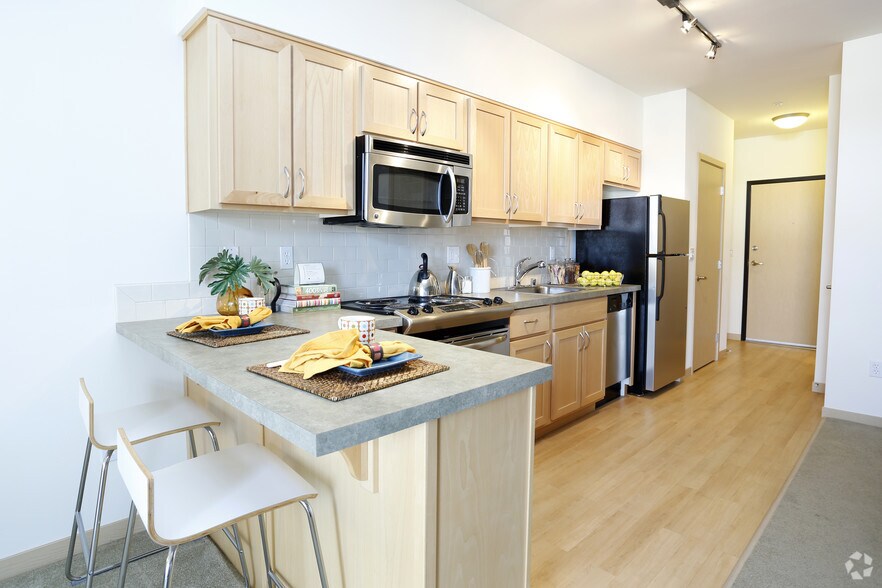 More Photos Of 507 NE Northgate Way, Seattle Apartments For Lease