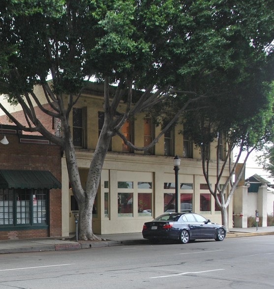 More Photos Of 101 W Green St, Pasadena Storefront Retail Office For Sale
