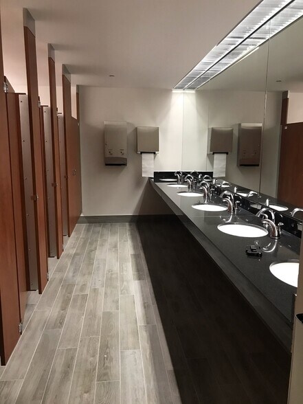 More Photos Of 150 College Rd W, Princeton Office For Lease
