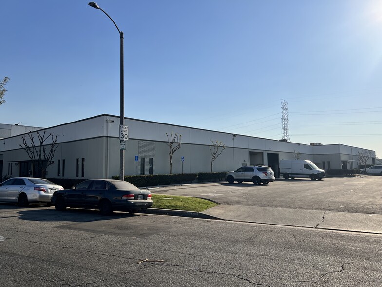 More Photos Of 7520-7522 Scout Ave, Bell Gardens Unknown For Lease