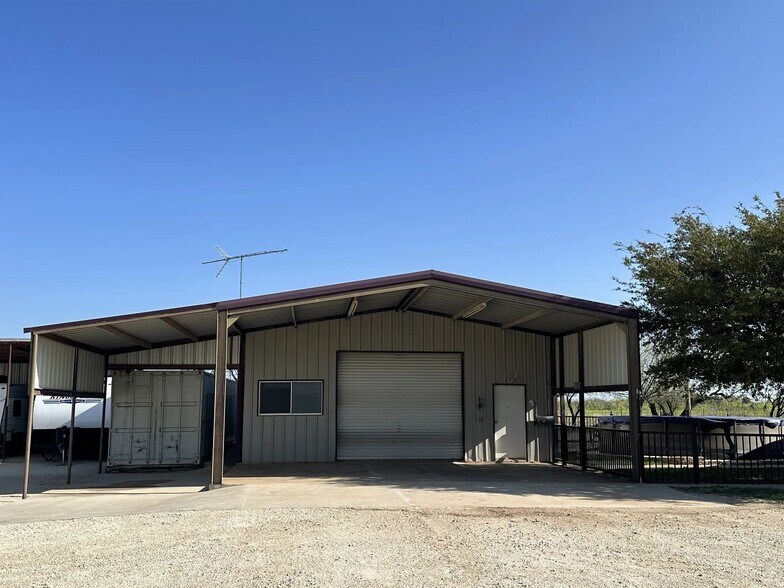 More Photos Of 1782 Key Ln, Abilene Office For Lease