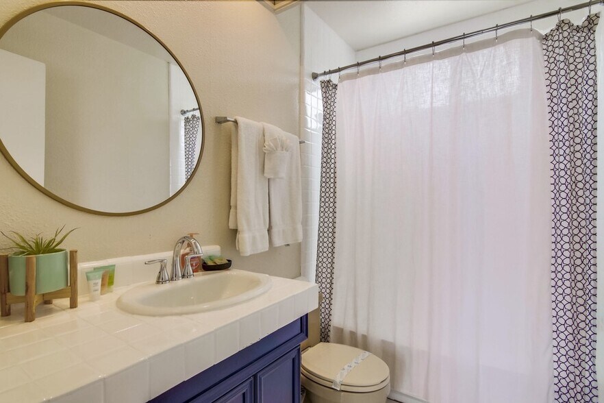 More Photos Of 1920 Beryl St, San Diego Specialty For Sale