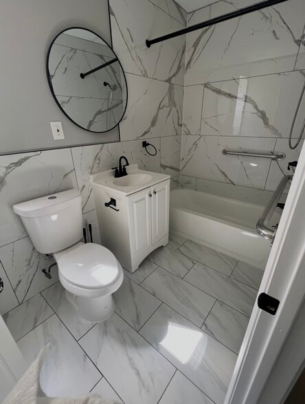 More Photos Of 202-206 Berbro Ave, Upper Darby Apartments For Sale