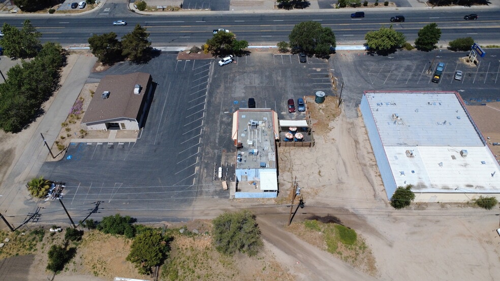 More Photos Of 6106 Lake Isabella Blvd, Lake Isabella General Retail For Sale