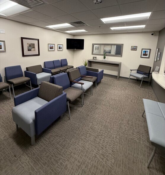 More Photos Of 1250 E Cliff Dr, El Paso Medical For Lease