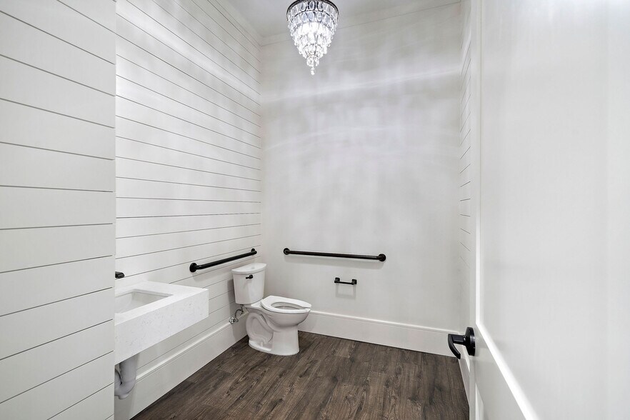 More Photos Of 16712 Huffmeister Rd, Cypress Unknown For Lease