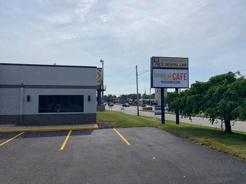 More Photos Of 119 W Ireland Rd, South Bend Medical For Lease