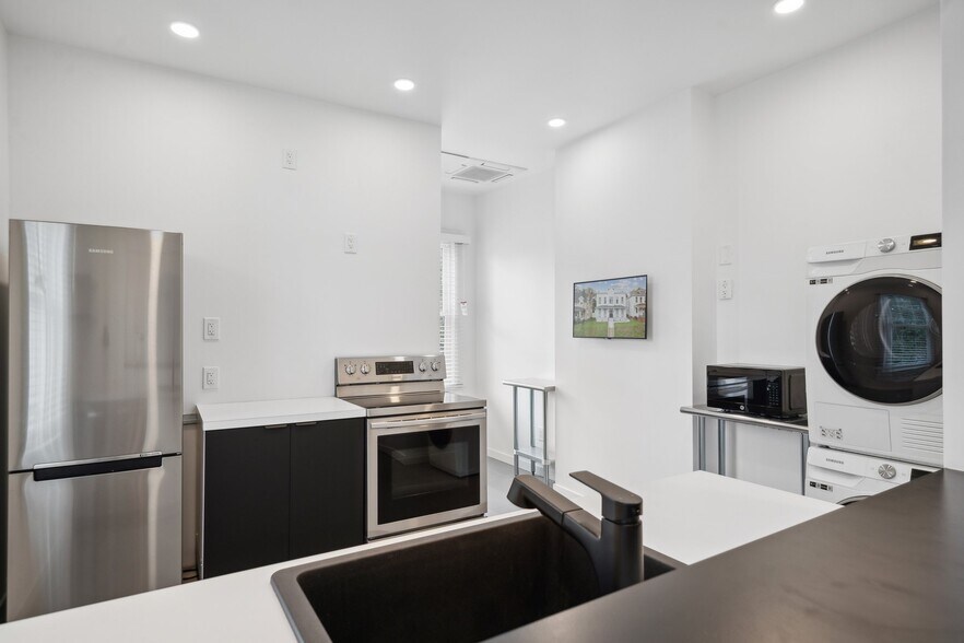 More Photos Of 2810 Griffin Ave, Richmond Apartments For Sale