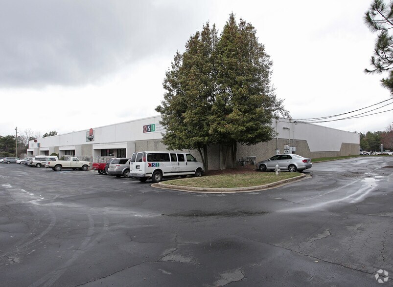 Primary Photo Of 1176 Franklin Gateway, Marietta Warehouse For Lease