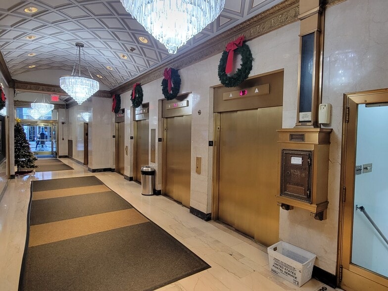 More Photos Of 333 Washington St, Boston Office For Sale