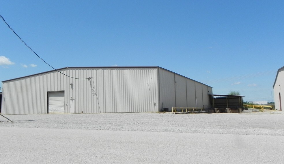 More Photos Of 3401 Highway 20, Decatur Unknown For Lease