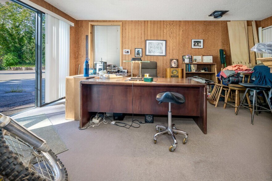 More Photos Of 531 Uren St, Nevada City Flex For Sale
