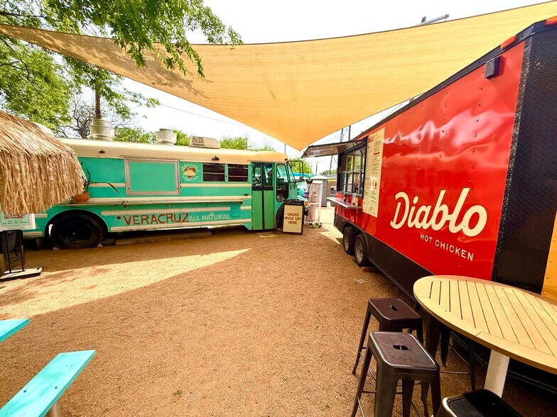 More Photos Of 2400 Webberville Rd, Austin Office For Lease