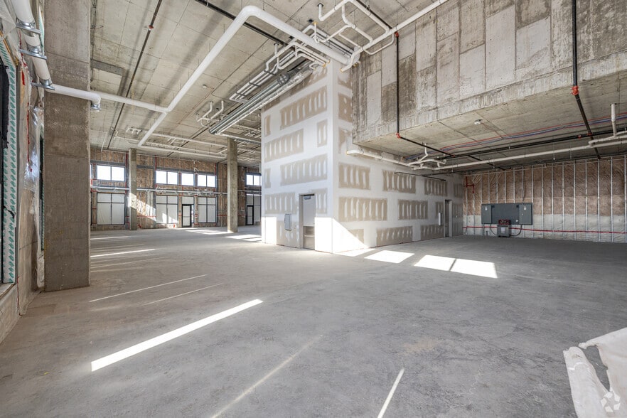 More Photos Of 20400 W Bluemound Rd, Brookfield Unknown For Lease