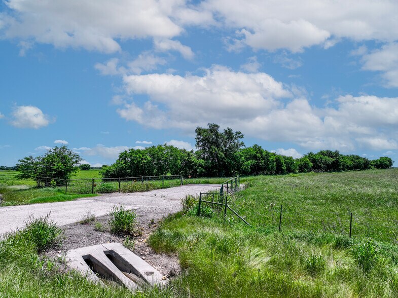 More Photos Of SEC Highway 380 & Smith Rd rd, Ponder Industrial For Sale