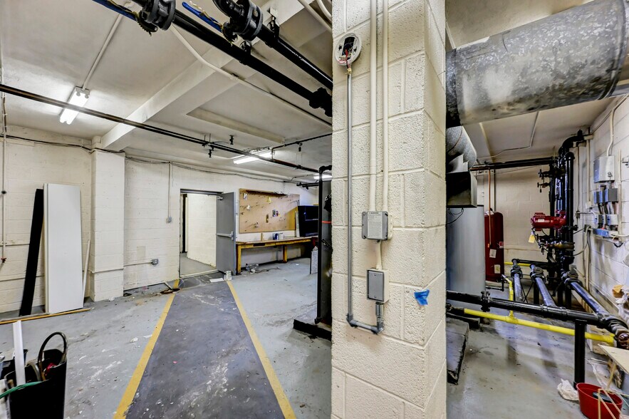 More Photos Of 301 Delaware Ave, Olyphant Office For Sale