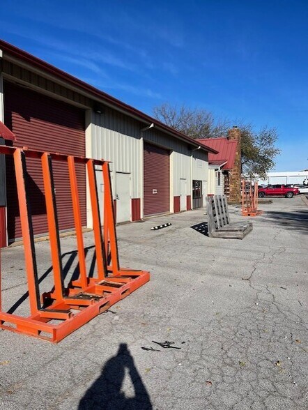 More Photos Of 601 W Oakland St, Broken Arrow Office Residential For Sale