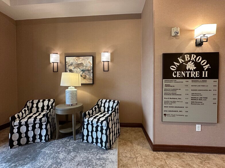 More Photos Of 5032 S Bur Oak Pl, Sioux Falls Office For Lease