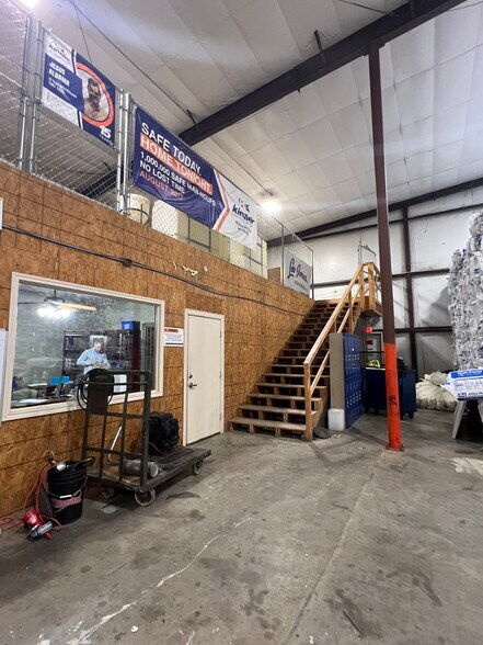 More Photos Of 5505 Linwood Dr, Tyler Warehouse For Sale