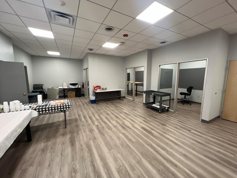 More Photos Of 159 Temple St, Nashua Warehouse For Sale