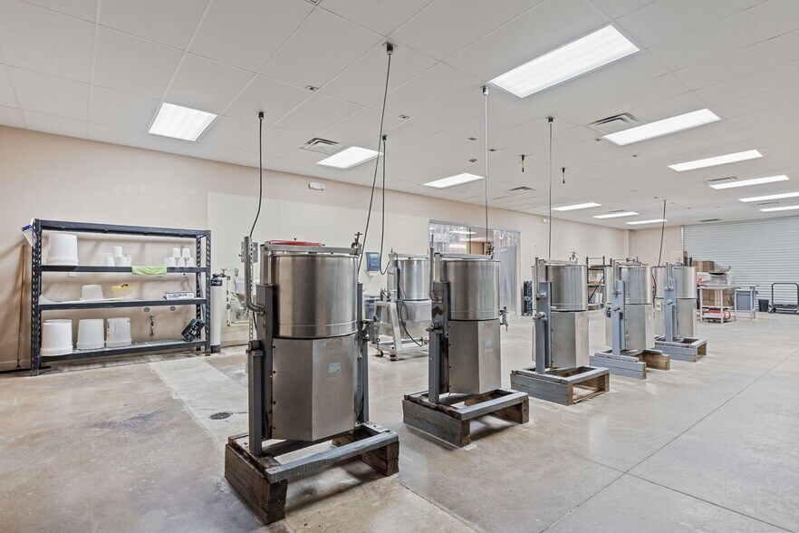 More Photos Of 2000 Windy Ter, Cedar Park Warehouse For Sale