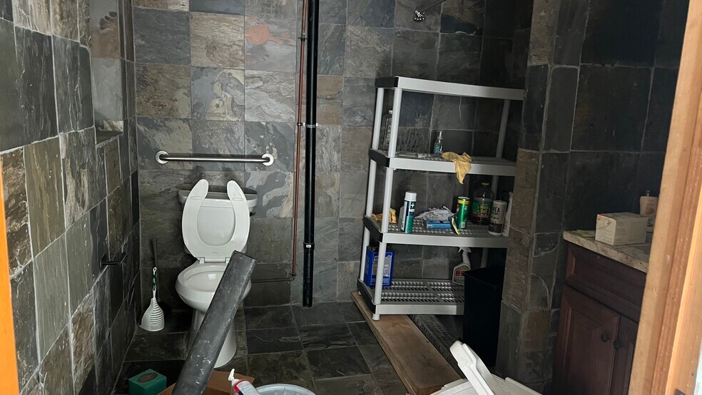 More Photos Of 841-847 Orange Ave, Coronado Freestanding For Lease