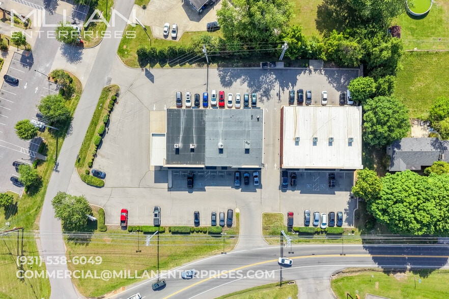 More Photos Of 2100 Trenton Rd, Clarksville Storefront For Lease