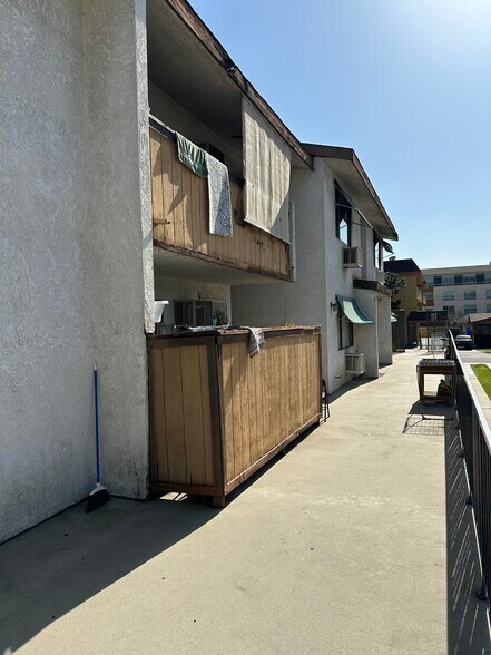 More Photos Of 1001 Orange Grove Ave, Glendale Apartments For Sale