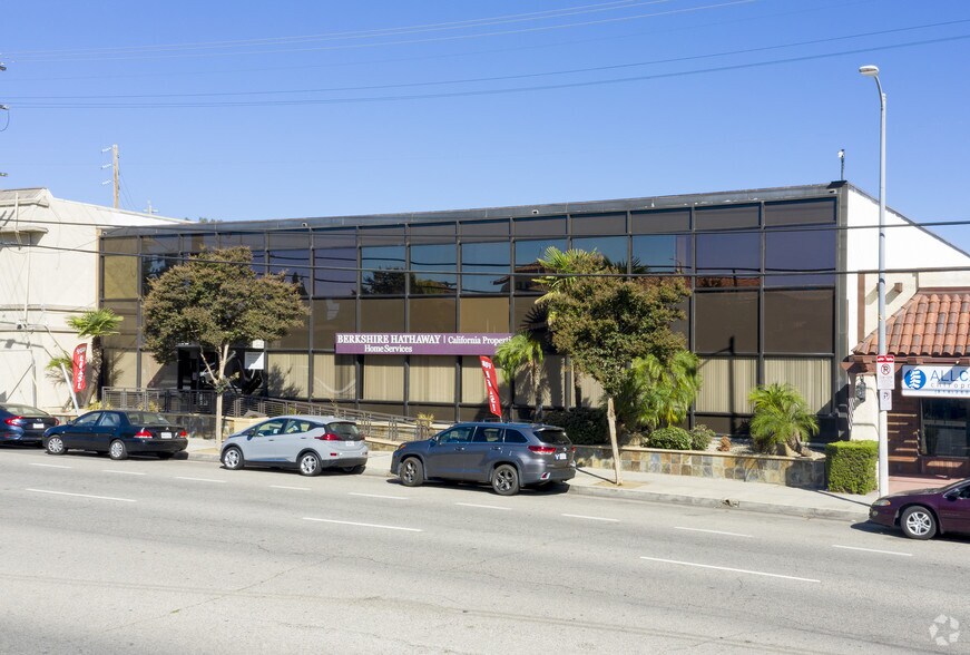 Primary Photo Of 21049 Devonshire St, Chatsworth Office Residential For Lease