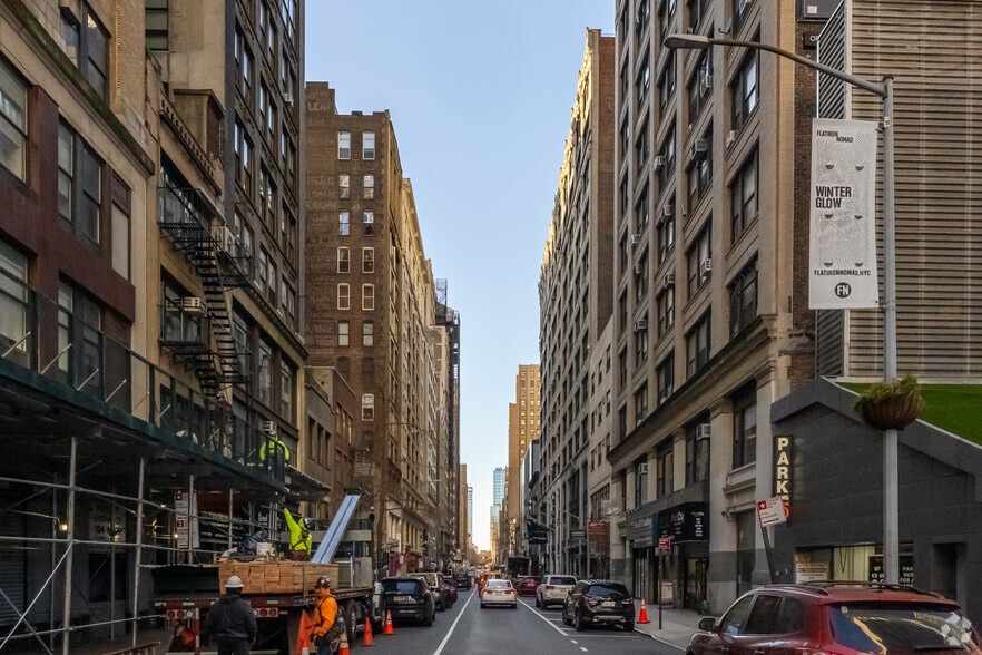 More Photos Of 135-139 W 29th St, New York Office For Sale