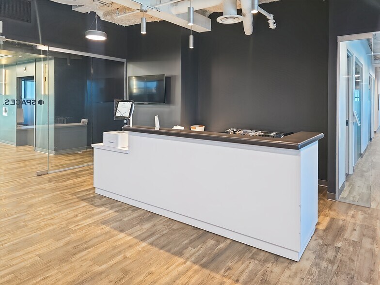 More Photos Of 12110 Sunset Hills Rd, Reston Coworking Space