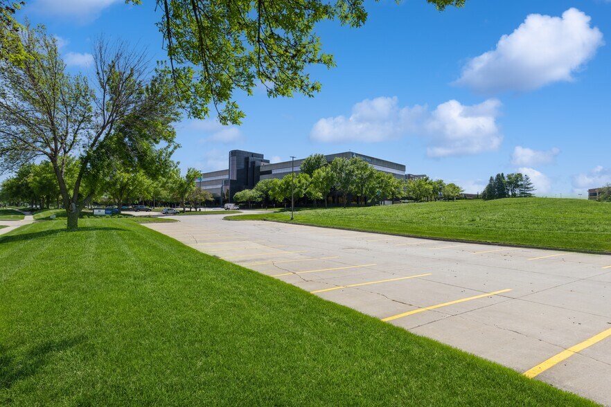 More Photos Of 5800 University Ave, West Des Moines Land For Sale