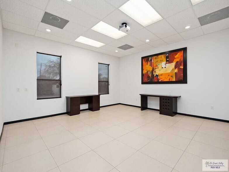 8015 N Expressway 77, Olmito, TX 78575 Medical Office For Lease