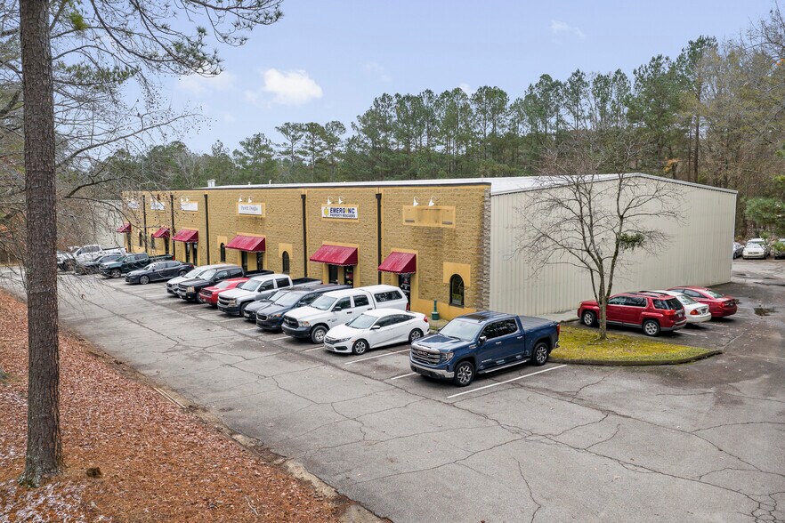 More Photos Of 3337 Air Park Rd, Fuquay Varina Light Manufacturing For Sale
