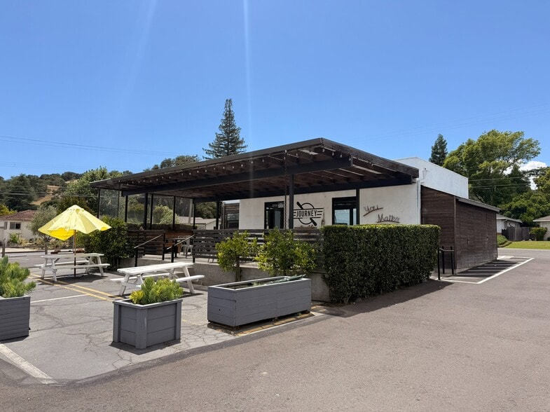 More Photos Of 2770 Old Sonoma Rd, Napa Restaurant For Lease